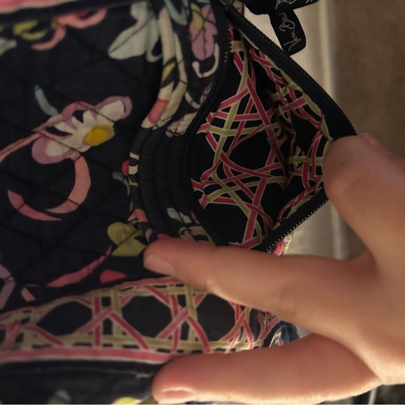 Vera Bradley Hipster In Ribbon Pattern Boho Quilted Crossbody Bag Purse Retired - Picture 7 of 11